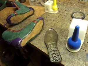 The final touch of glue on Shoes#1