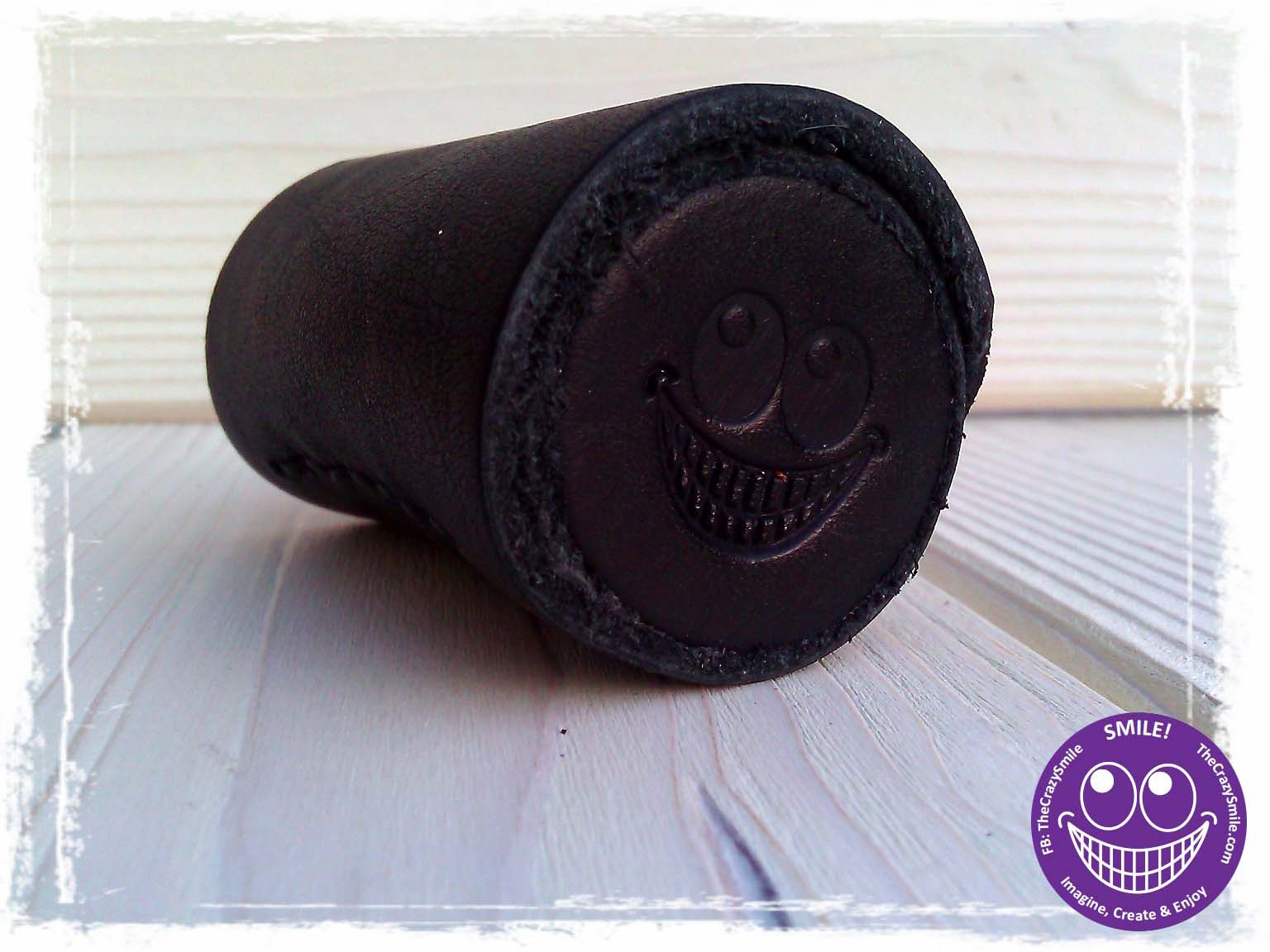 TheCrazyTube Leather case for small treasure