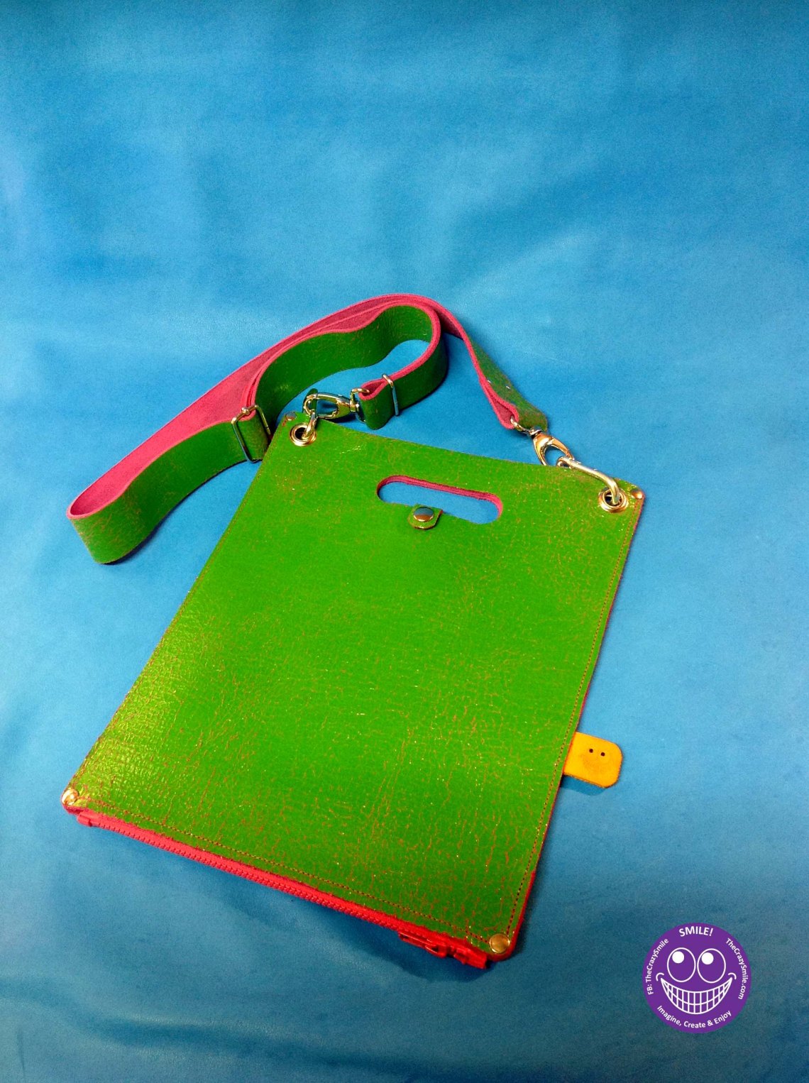 Leater Plastic Bag Disco zipper closed