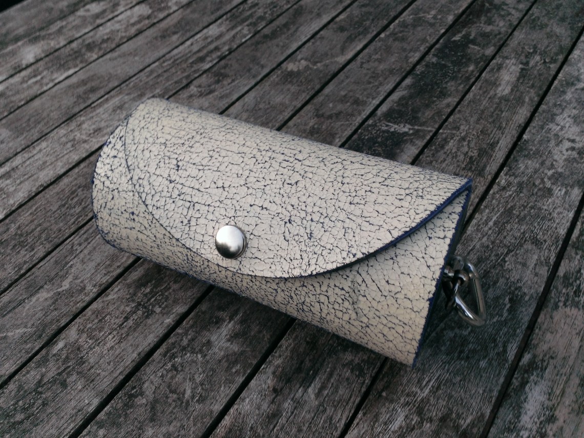 Leather lens case front